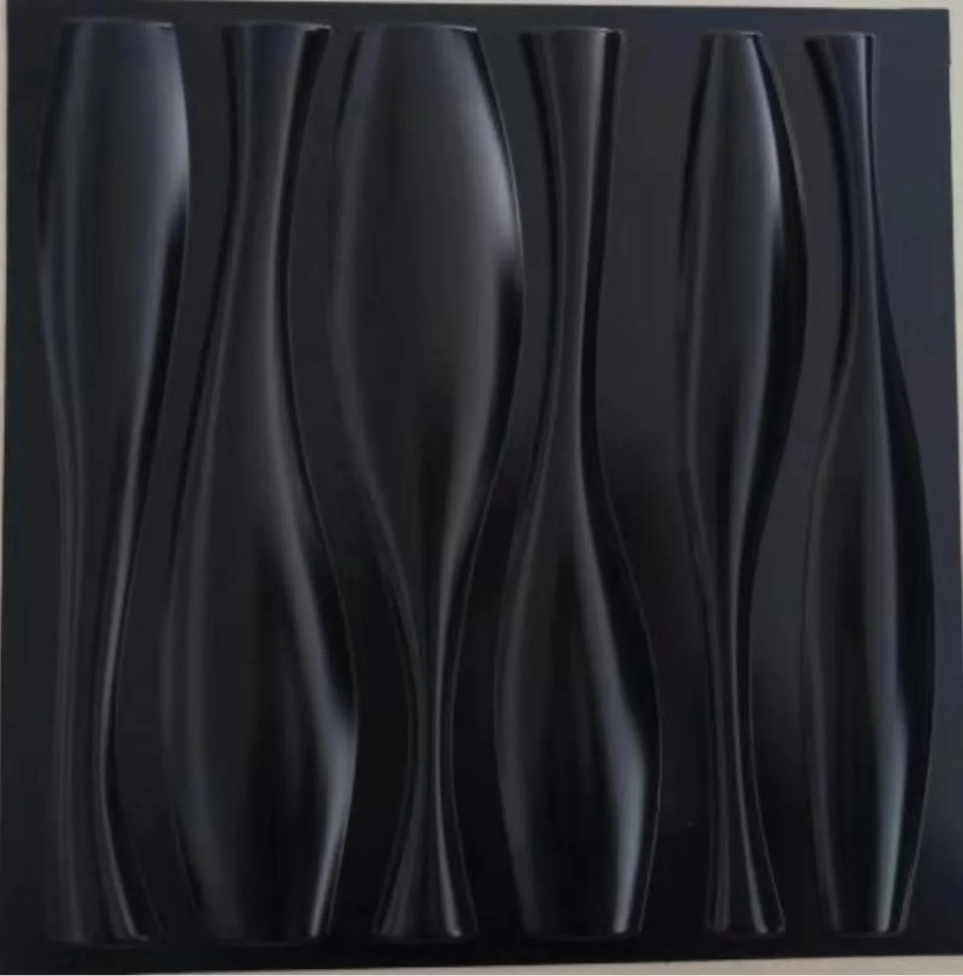 Twist Pillar Black